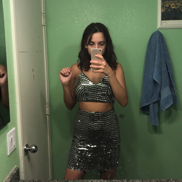 Sequin party dress - Picture 7 of 8
